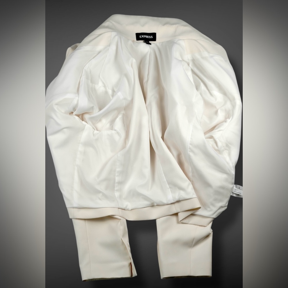 Express Women’s Ivory Cropped Blazer Tailored One Button Jacket Size XL - Picture 8 of 17